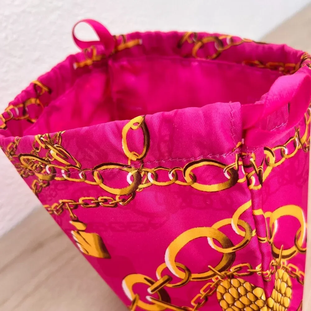 Estee Lauder Fuchsia Pink Gold Chain 90s Pattern Drawstring Makeup Bag